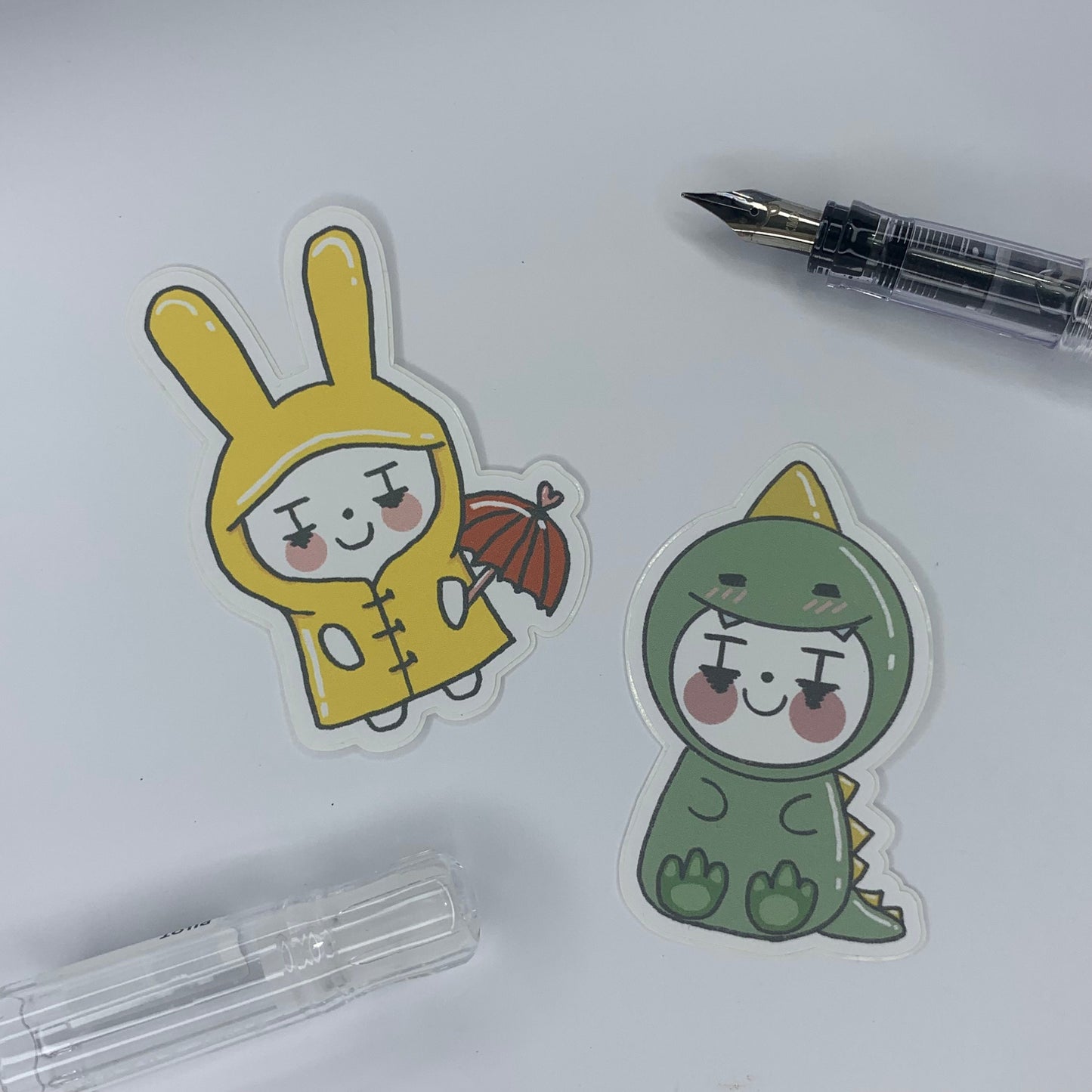 【DIE CUT | Matte sticker】 - Raincoat Bunnies